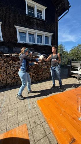 PHOTO-2025-09-10-07-59-18-16